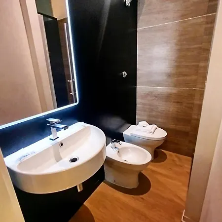 Milazzo3guesthouse 招待所 罗马