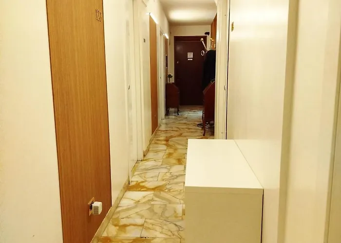 Milazzo3guesthouse 招待所 罗马